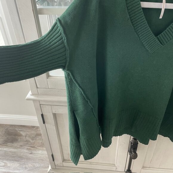 FREE PEOPLE ORION A-LINE TUNIC SWEATER SIZE SMALL BLACK FOREST GREEN NWT - Picture 7 of 13